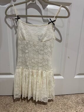 Forever 21 Cream Lace Cami
